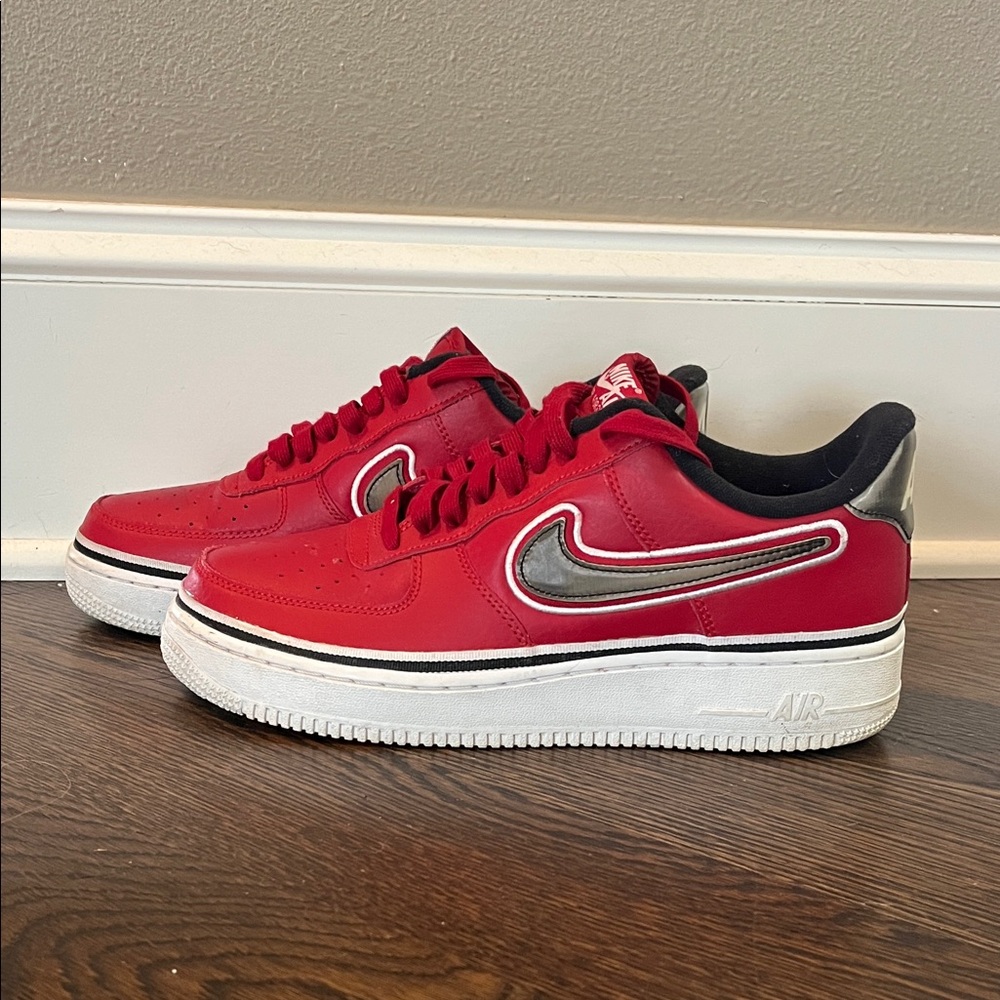 Nike Red Black Air  force 1 Sneakers Chicago Bulls Varsity Red color way men 9